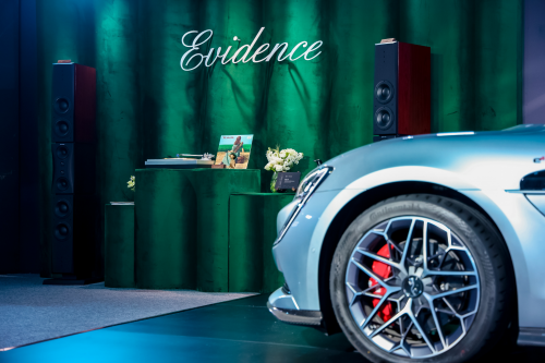 强强和鸣，丹拿联合仰望开启车载音娱生态新纪元