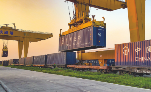 一季度广西中越铁路进出口货运量增长近两倍