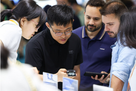 广交会三个细节透视外贸活力