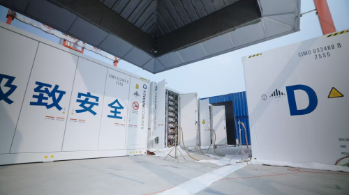 开门第一烧丨海辰储能完成全球首次开门燃烧试验