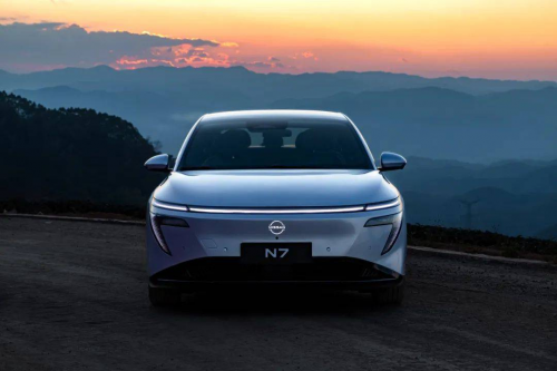 卷价格也得讲安全！10-15万最靠谱的三款新能源轿车推荐