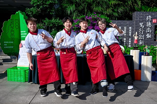 炊“锦”馔玉 43名李锦记希望厨师丹心相传从成都毕业