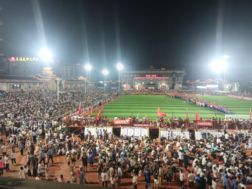 “感恩・雄起 贵州‘超’力量”  贵州联通圆满完成“村超”通信保障