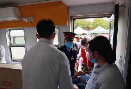 健康列车焕新升级 优质巡诊服务为彝族同胞带来高质量健康生活