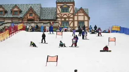 我国冰雪产业规模将突破万亿元大关