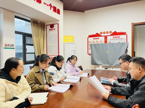 “三个强化”筑根基 把服务送到客户心坎里