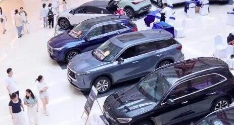 10月新能源乘用车零售同比增长7.3%