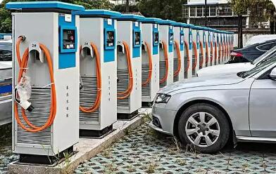 我国电动汽车充电基础设施总数达1864.5万个