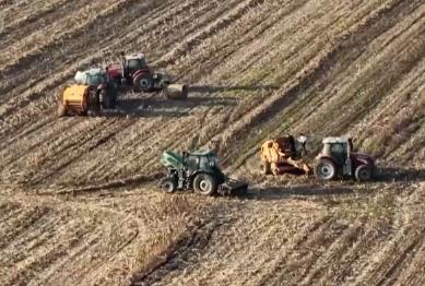 “关键技术+精准服务”落实到田间地头 智慧农业“加速跑”夯实粮食生产基础