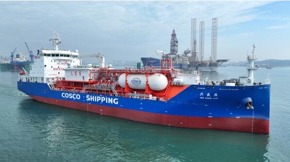 中国远洋海运入列首艘9000立方米乙烯多用途运输船