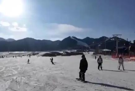 “冷”资源“热力四射”激活经济“热引擎” 百姓“家门口”吃上“旅游饭”