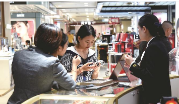 财政补贴+金融支持 政策“组合拳”催热年末消费