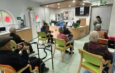 两部门发布新版指南 推动养老服务质量提升