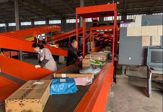 武穴烟草：织密物流监管网 筑牢寄递安全线