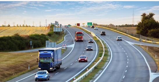 这批商用车充电桩，居然用了十年！