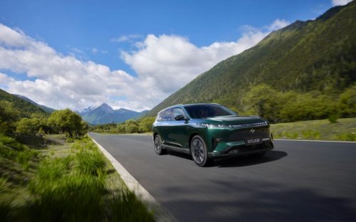 2026 款东风奕派 008 魔术后备箱 品质空间满足全家需求