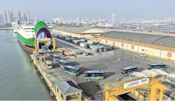 拥抱万亿级消费市场 汽车产业迎新机遇