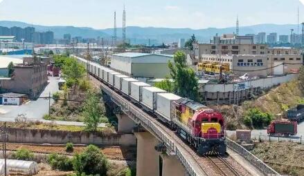 中老铁路开通运营四年 黄金大通道效应持续放大