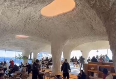 冰雪美景成为激活乡村振兴“金钥匙” 村民在“家门口”吃上“旅游饭”