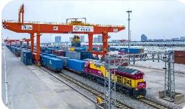 与世界各国共享机遇共同发展——扩大高水平对外开放，开创合作共赢新局面