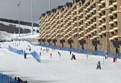 观察·顶级赛事IP流量效应显现 “观赛+滑雪+度假”复合式需求释放消费新潜力