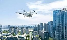 “政策+场景”双轮驱动 低空经济加速“起飞”