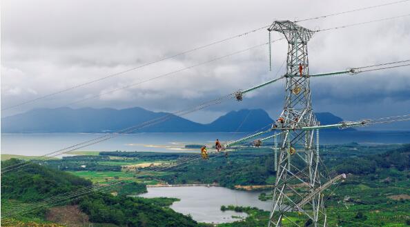 海南500千伏主网架工程全面投产 电力输送能力提升超4倍