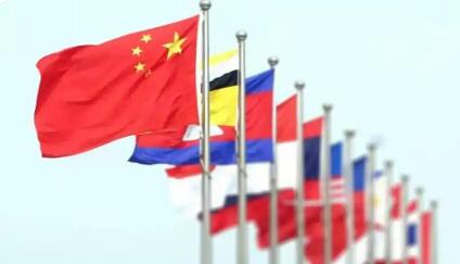 同舟共进 逐浪前行——2025年中国与东盟合作提质升级