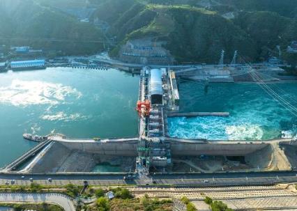 突破1亿千瓦：四川创新纪录