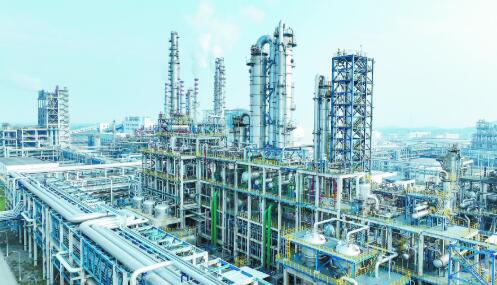 化工新材料：石化产业新增长引擎
