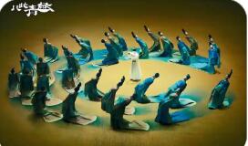 一场戏奔赴一座城 演出市场碰出消费新“火花”