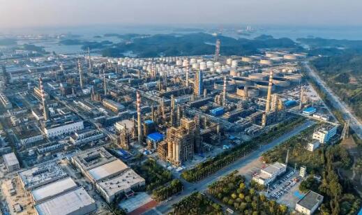 寰球公司总承包的全球首套全电驱乙烯联合装置投产