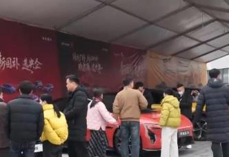 年味渐浓消费热 补贴+跨界+保供点燃节前消费热潮