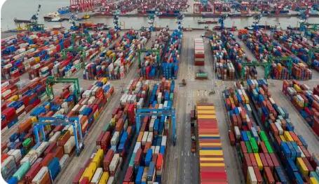 2025年消费对经济增长贡献率达到52%——中国超大规模市场优势持续显现