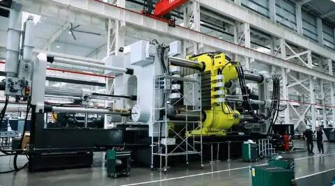 全球最大16000T一体化压铸产线首款产品交付