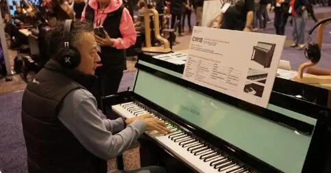 “创新思维和工艺水准令人赞叹”——在美国乐器展上感受“中国制造”魅力