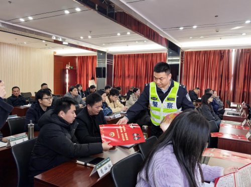 湖北浠水：“我的岗位我来讲”——浠水县烟草专卖局扎实开展驾驶员安全教育培训会