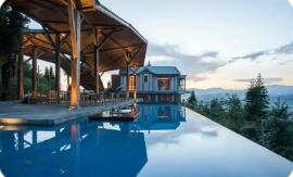 云南明确“两轴三带六区”旅居体系