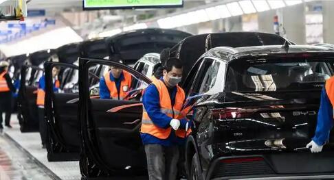 加拿大宣布电动汽车新战略 将与中国合作