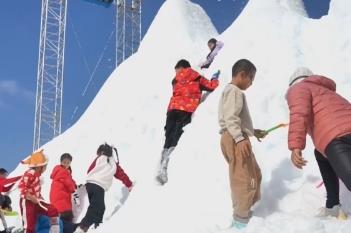 强势出海！冰雪消费新场景不断涌现 创新赋能产业升级
