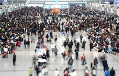 春节假期全国铁路累计发送旅客1.21亿人次