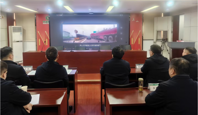 打好安全宣教“组合拳” 守护群众平安开好年