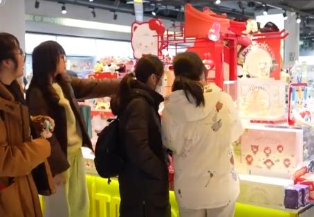 以“电影+”为纽带串联起消费互通 “观影+餐饮+购物”释放多元消费动能