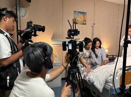 在短剧片场感受小城“热辣滚烫”