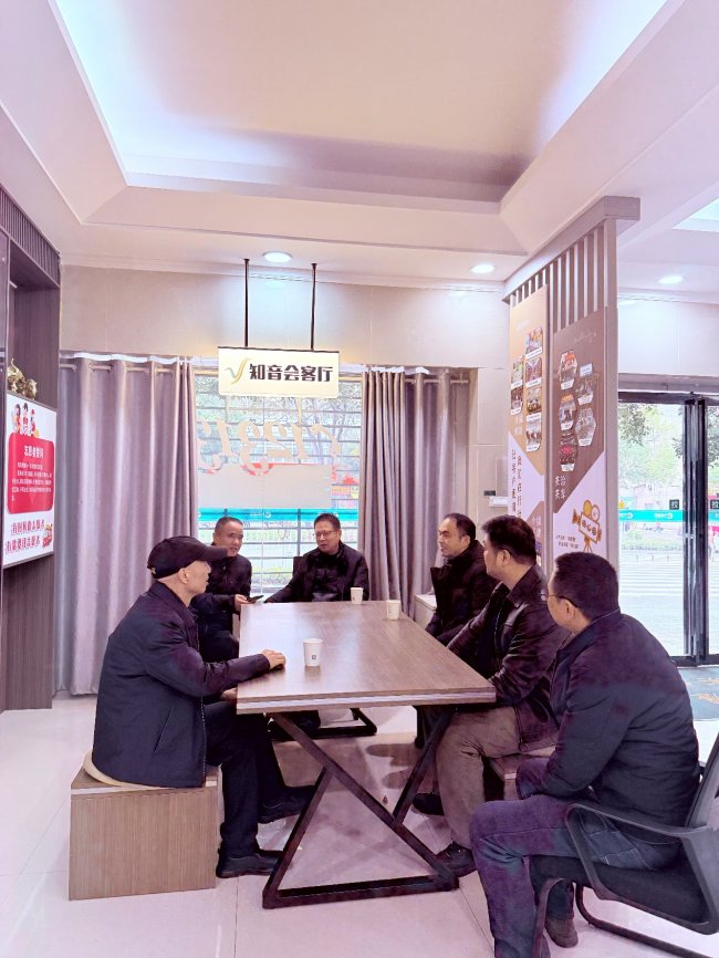 湖北黄州：策马扬鞭启新程 奋楫笃行正当时