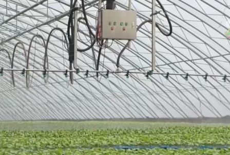 大数据、无人机等现代技术融入田间地头 希望的田野“科技范儿”越来越足