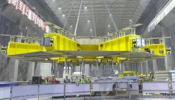 首台国产大型变速抽蓄机组安装进行时