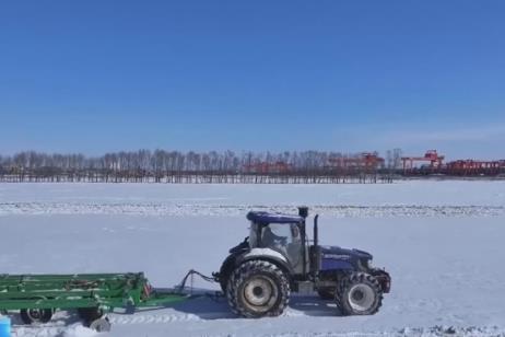 “智慧农机”服务春播春种 科学田管夯实稳产丰收基础