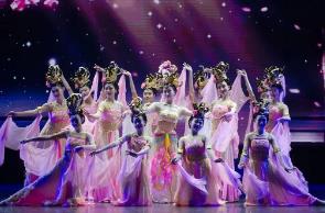 专业艺术从“深闺”走上“云端”