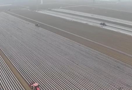 希望的田野万象“耕”新春潮涌动 先进农机“硬核”赋能春耕“提速”惠农